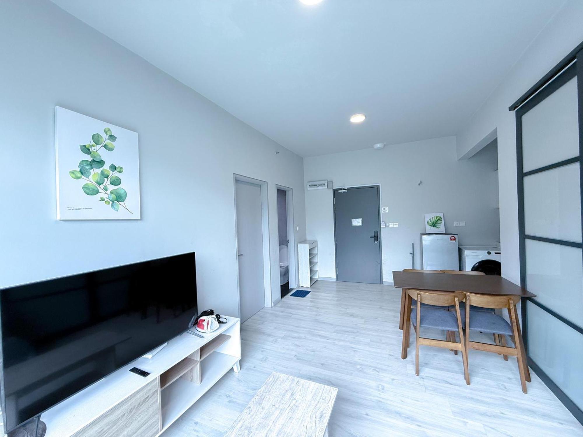 Apartment Come&go Jesselton Quay, Jesselton Polnt, Gaya Street Night Market 亚庇旅人 *